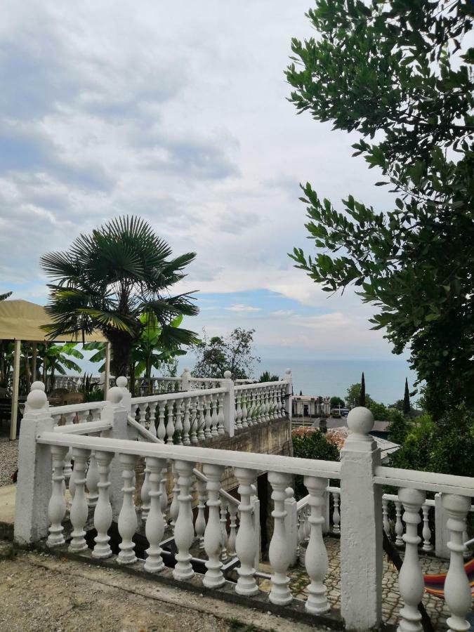 Guest House Amra New Athos Exterior photo